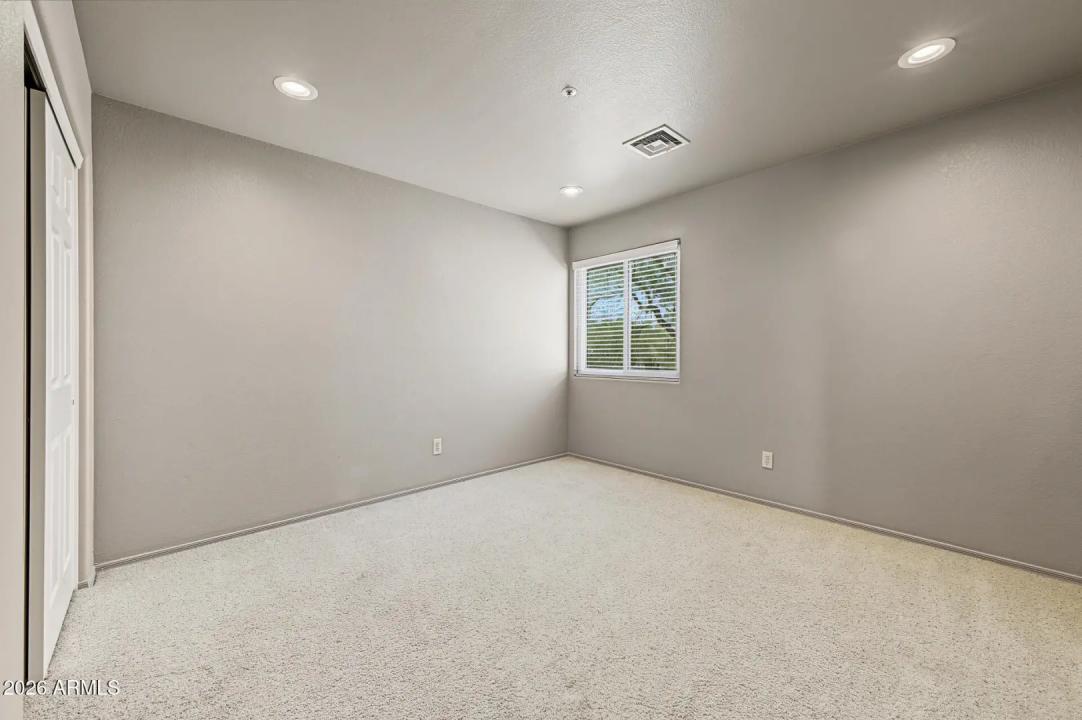 Real Estate Picture 26