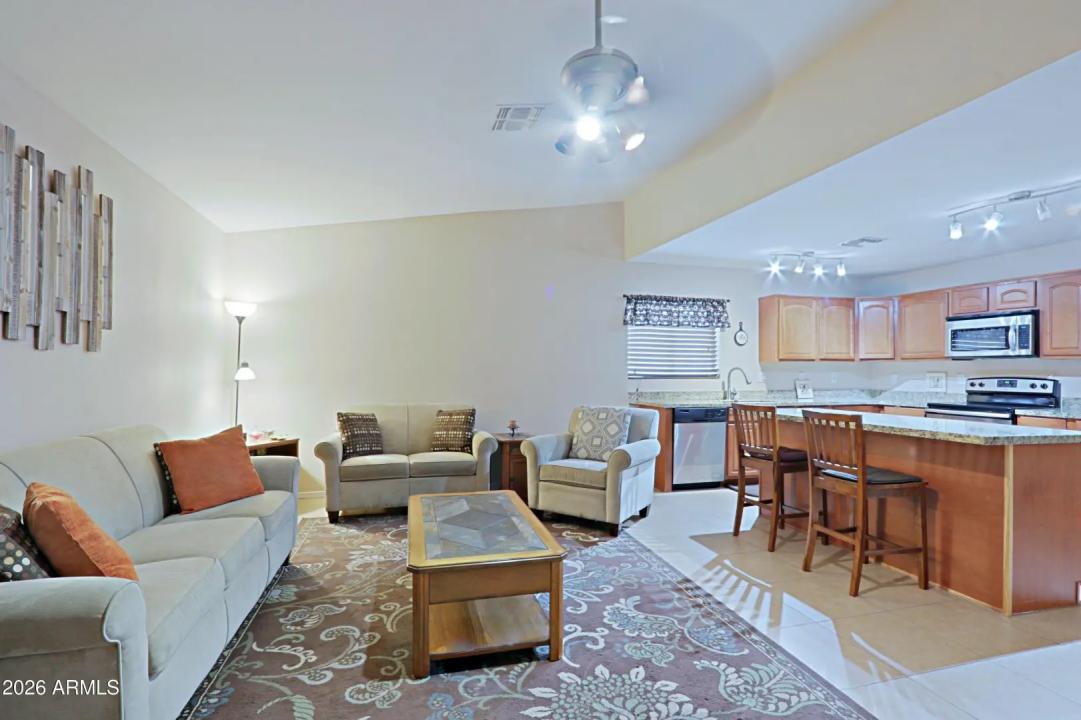 Real Estate Picture 8