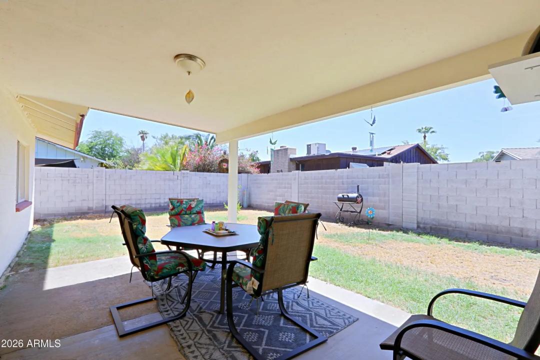 Real Estate Picture 18