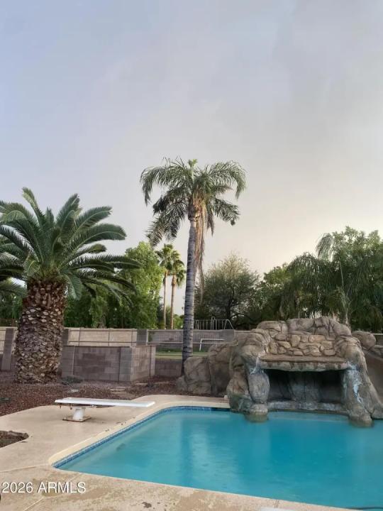 Real Estate Picture 10