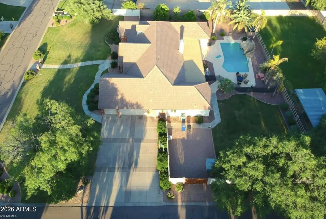 Real Estate Picture 17