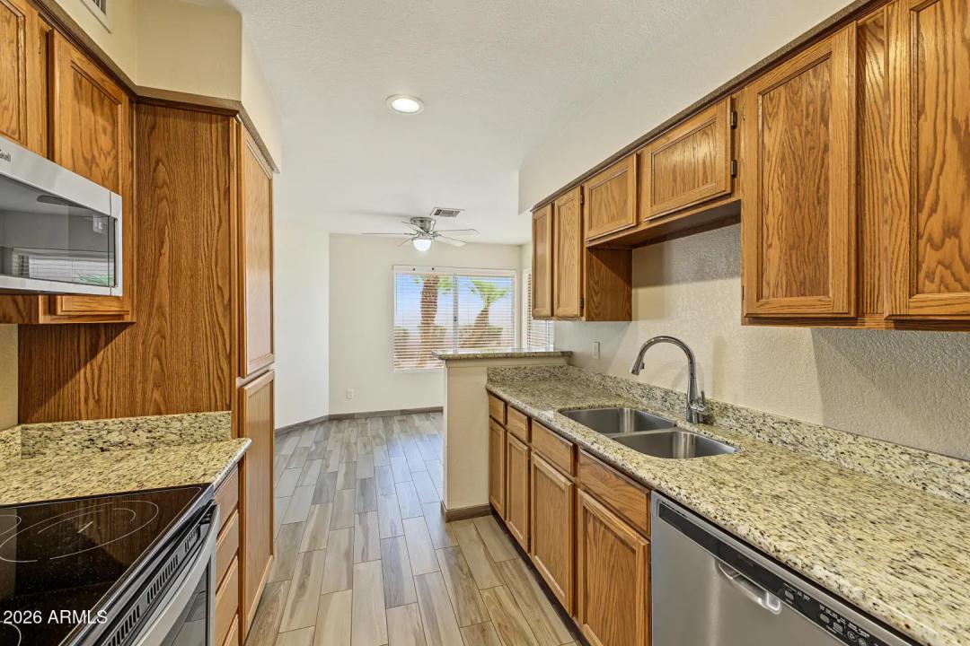 Real Estate Picture 11