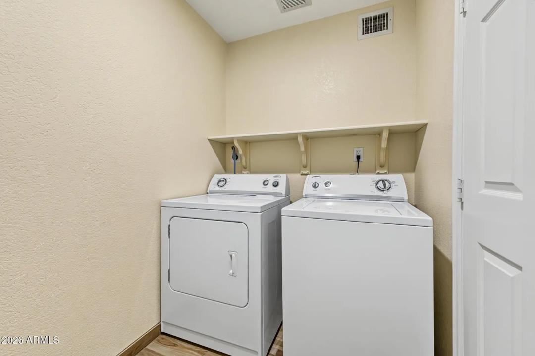 Real Estate Picture 22