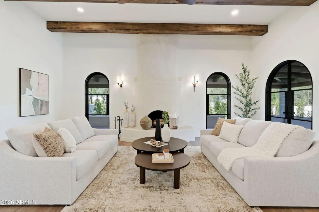 Real Estate Picture 23