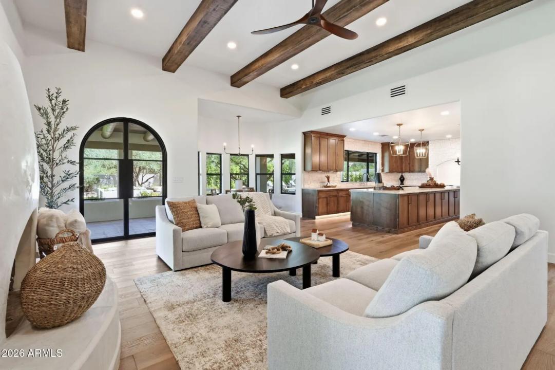 Real Estate Picture 24