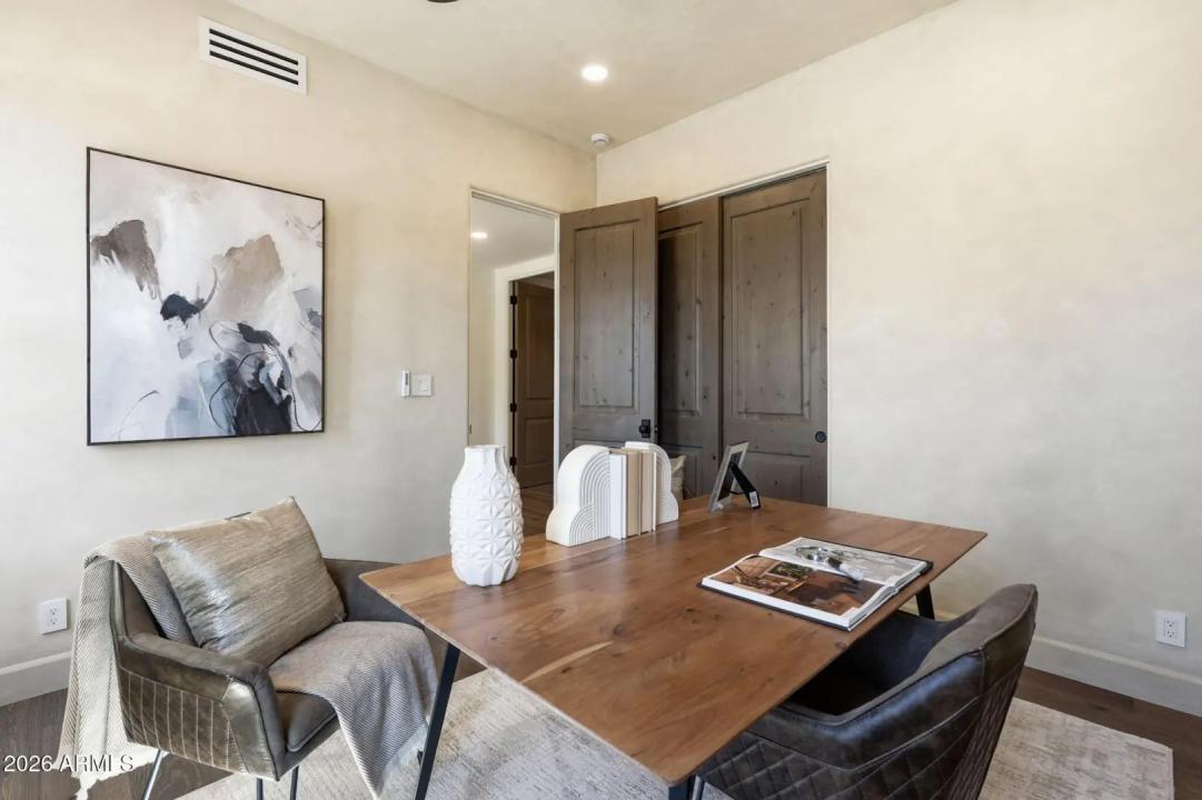 Real Estate Picture 44