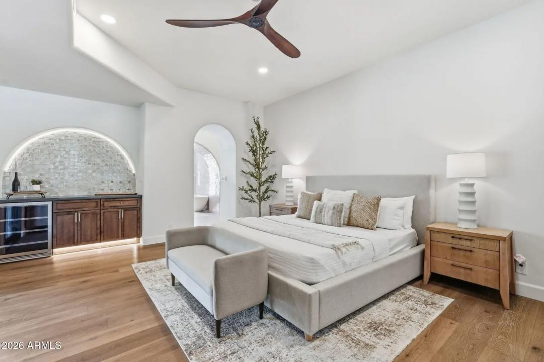 Real Estate Picture 29