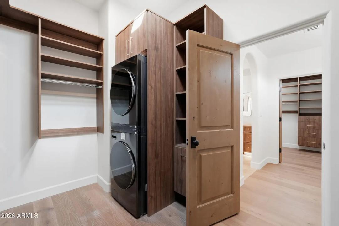 Real Estate Picture 40