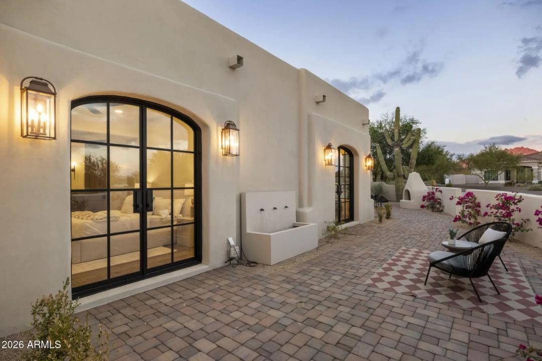 Real Estate Picture 3