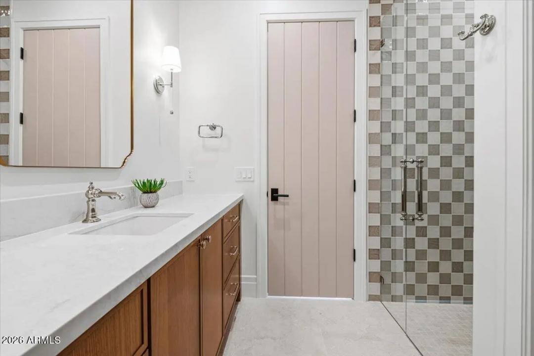 Real Estate Picture 27
