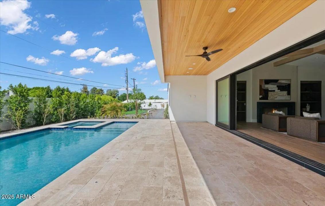 Real Estate Picture 31