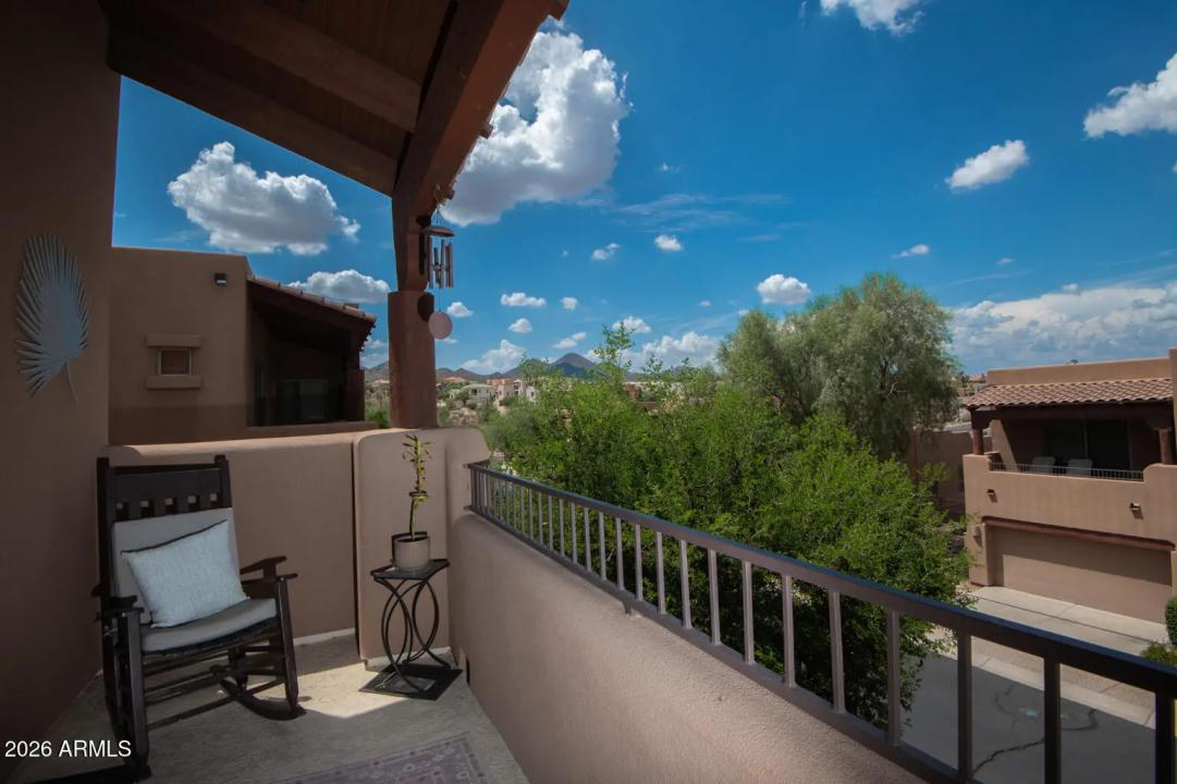 Real Estate Picture 16