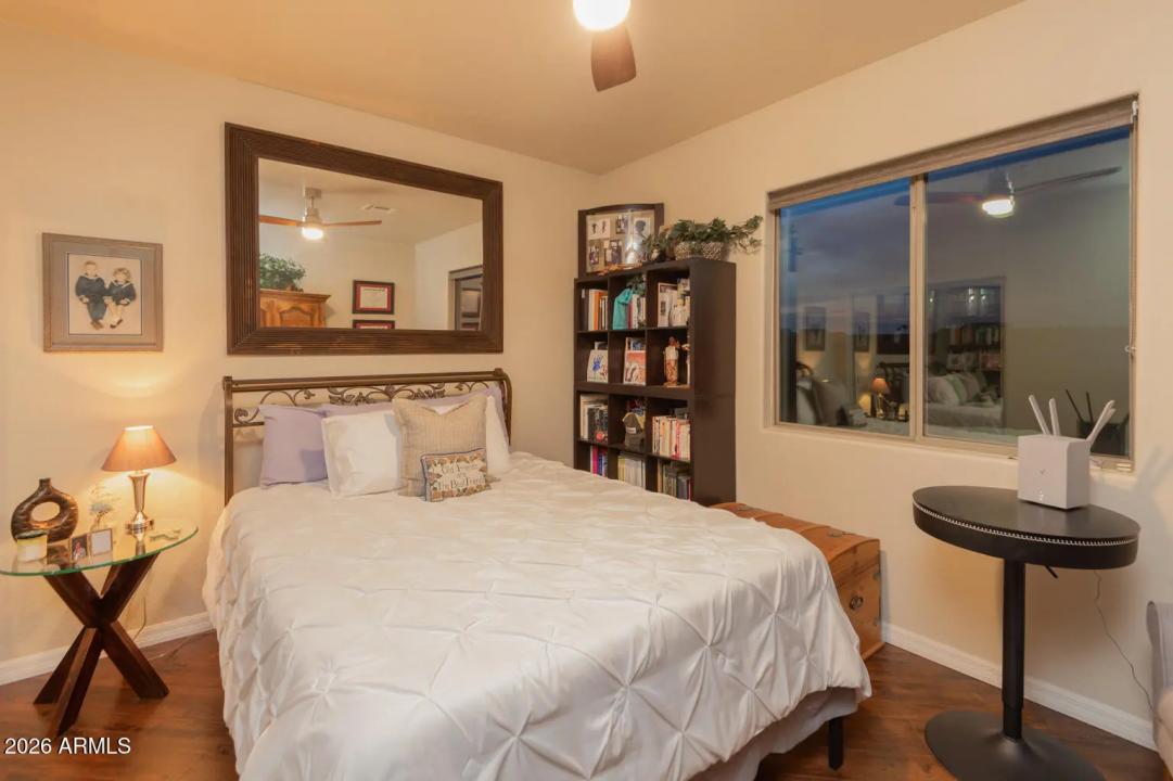 Real Estate Picture 27