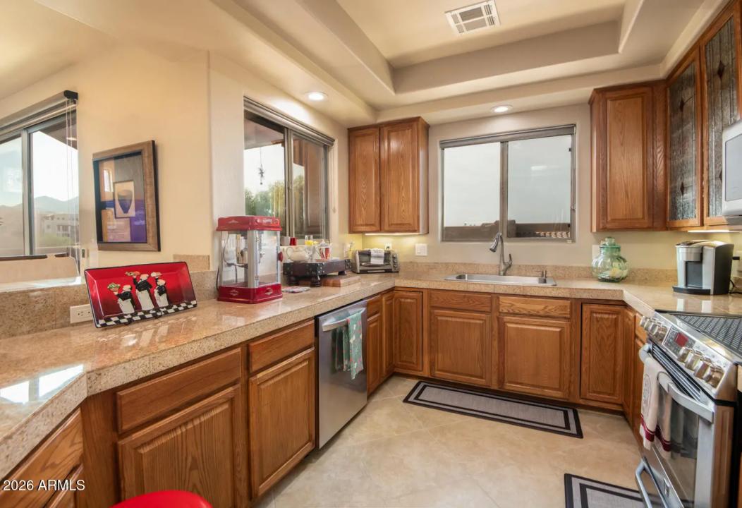 Real Estate Picture 9