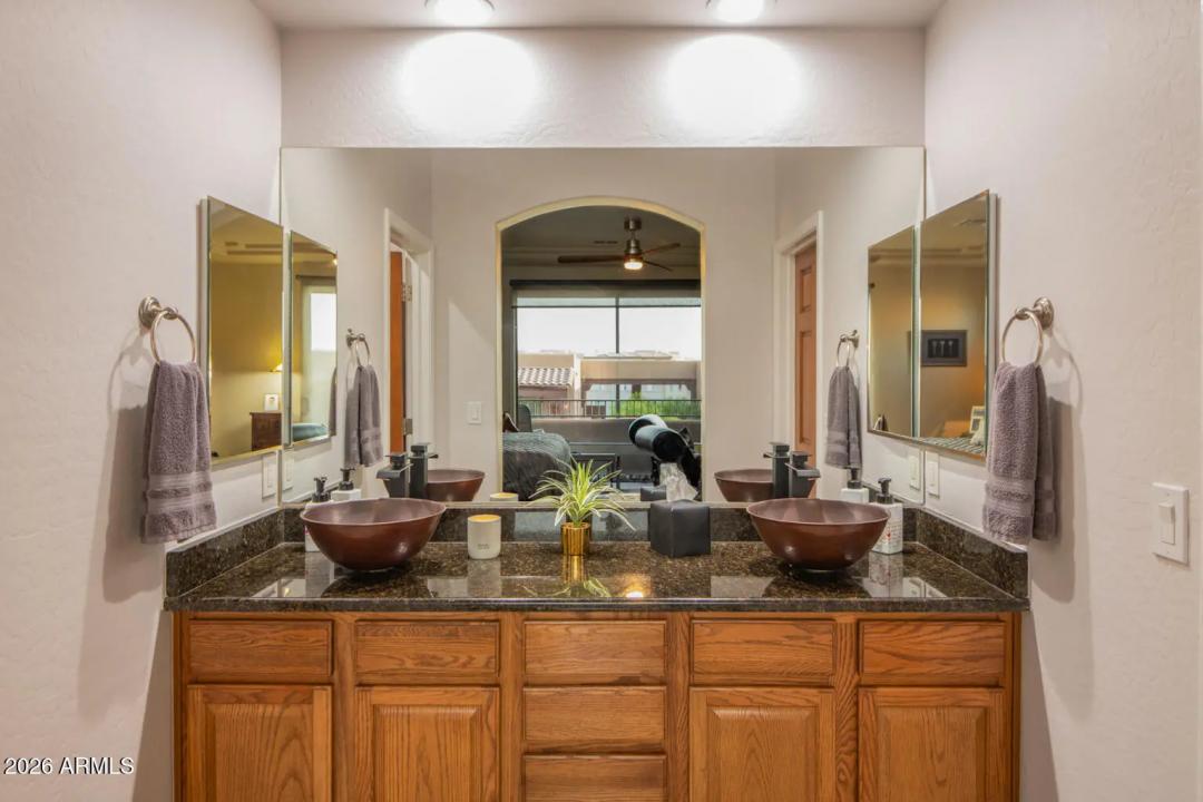 Real Estate Picture 24
