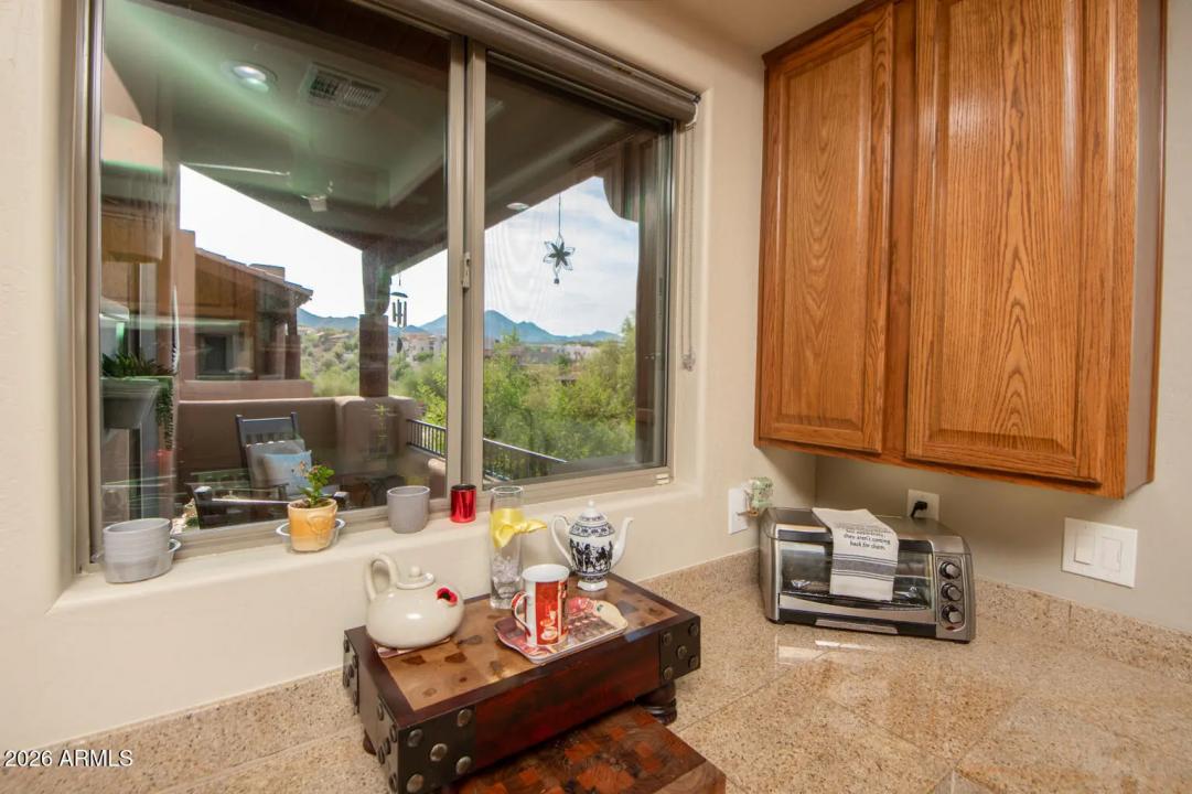 Real Estate Picture 10