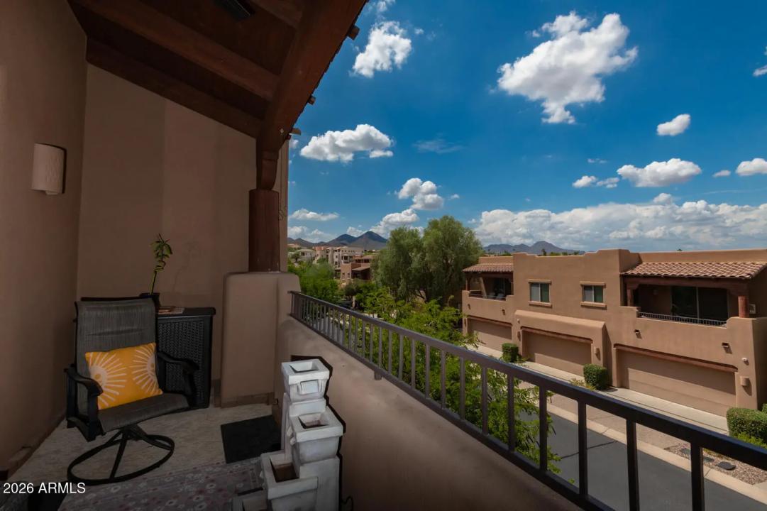 Real Estate Picture 23