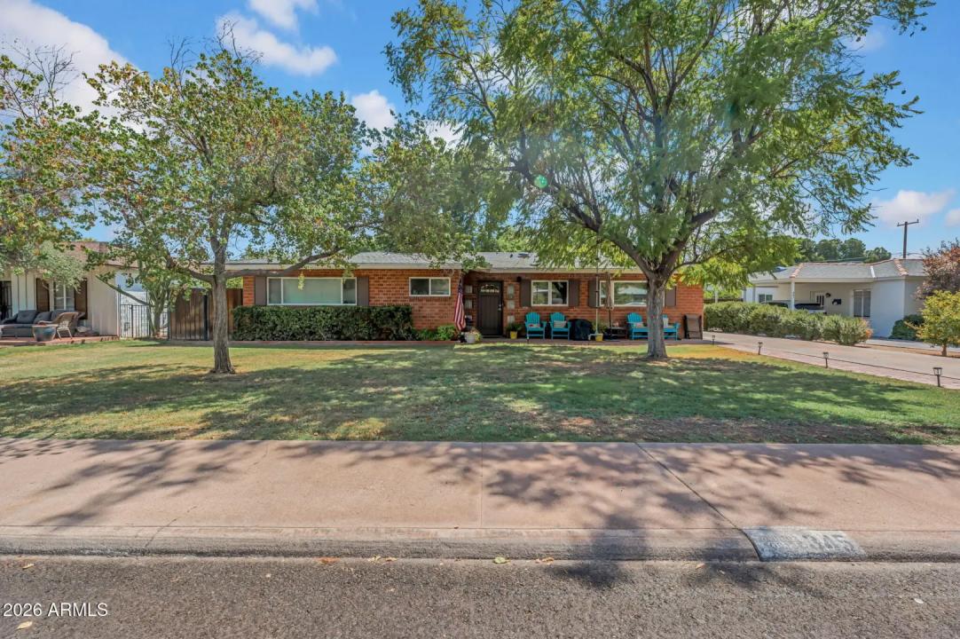 Real Estate Picture 1