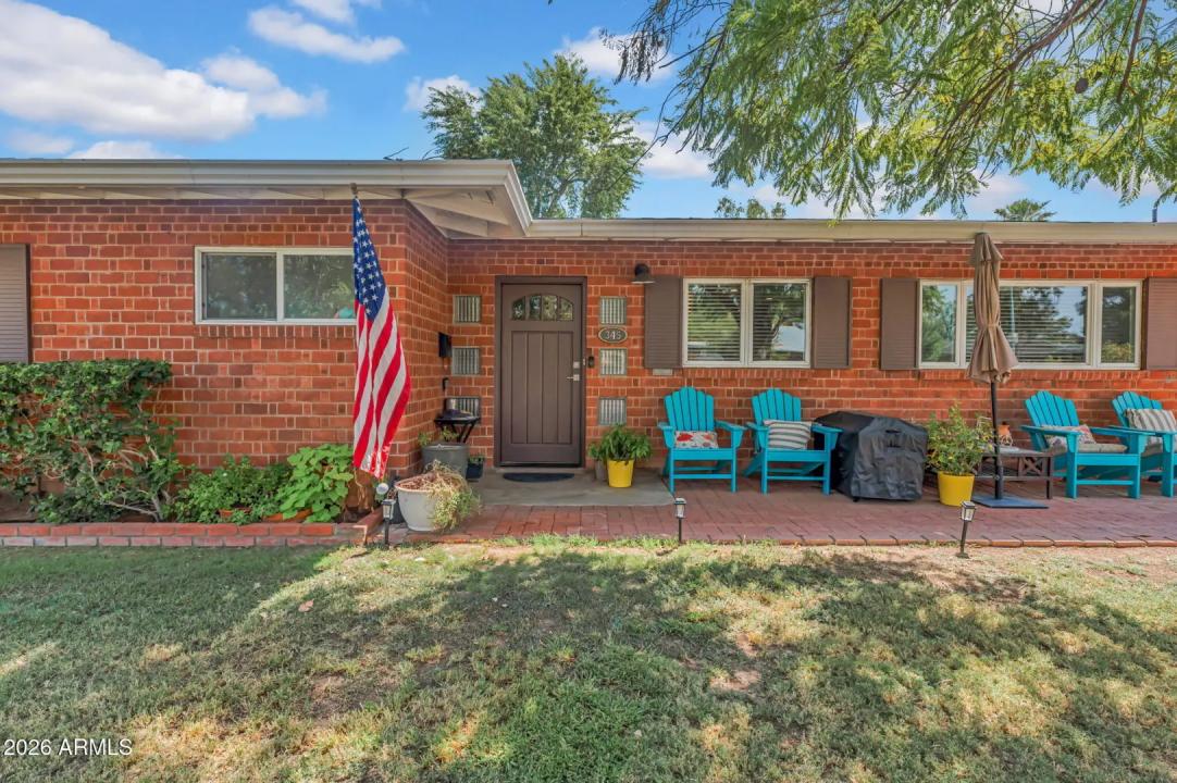 Real Estate Picture 2