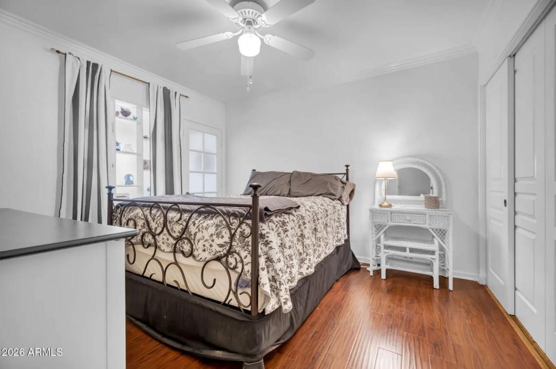 Real Estate Picture 23