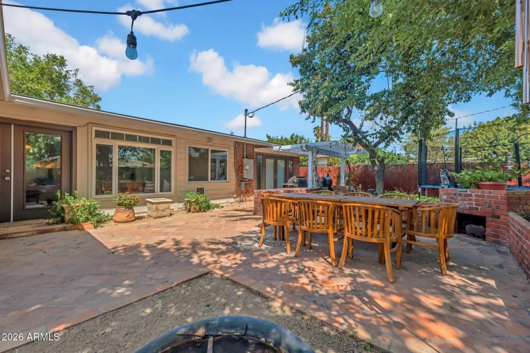 Real Estate Picture 27