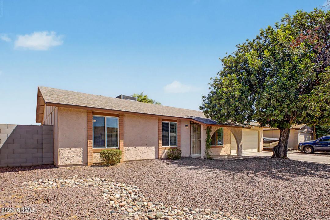 Real Estate Picture 4