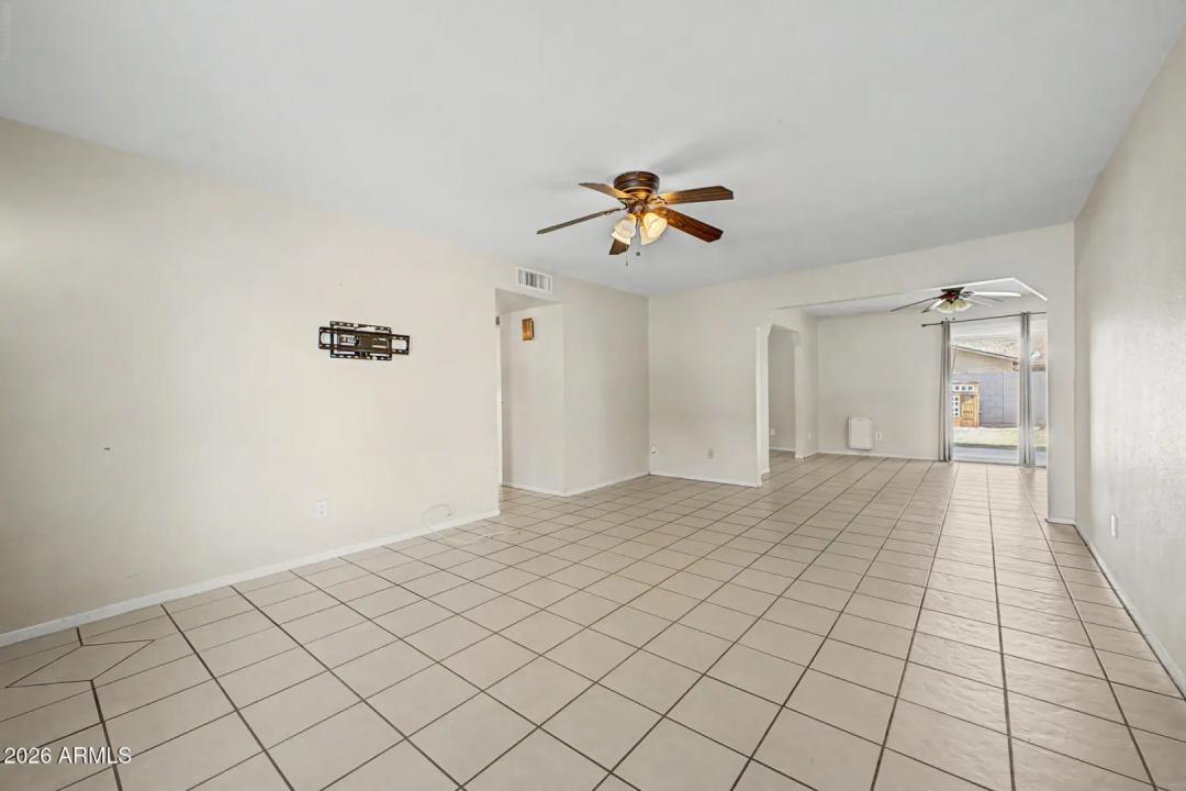 Real Estate Picture 10