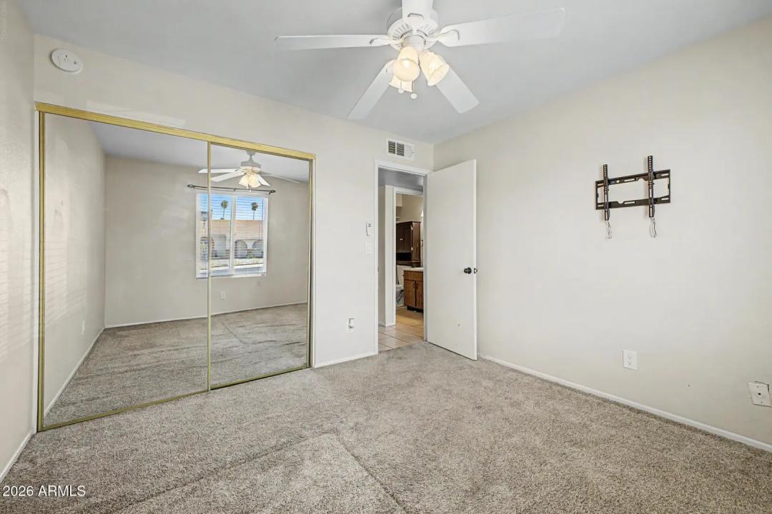 Real Estate Picture 26