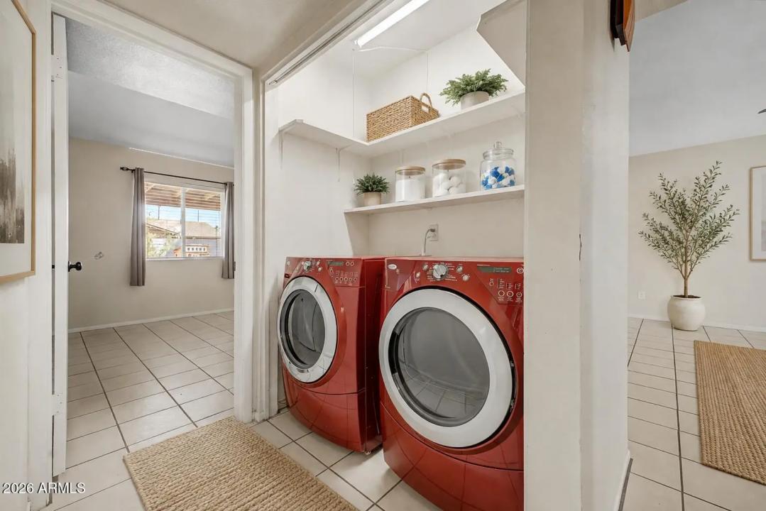 Real Estate Picture 36