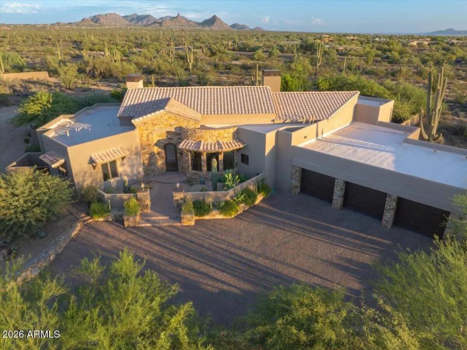 Real Estate Picture 3