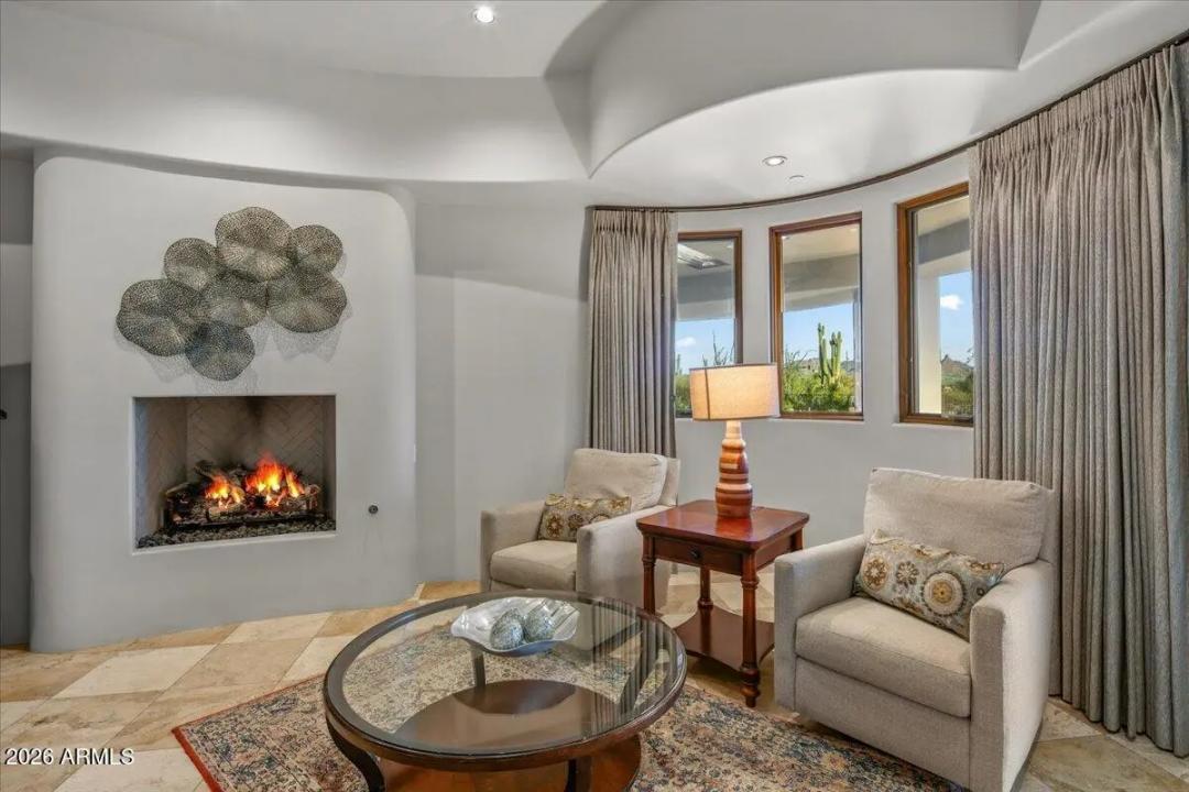 Real Estate Picture 24