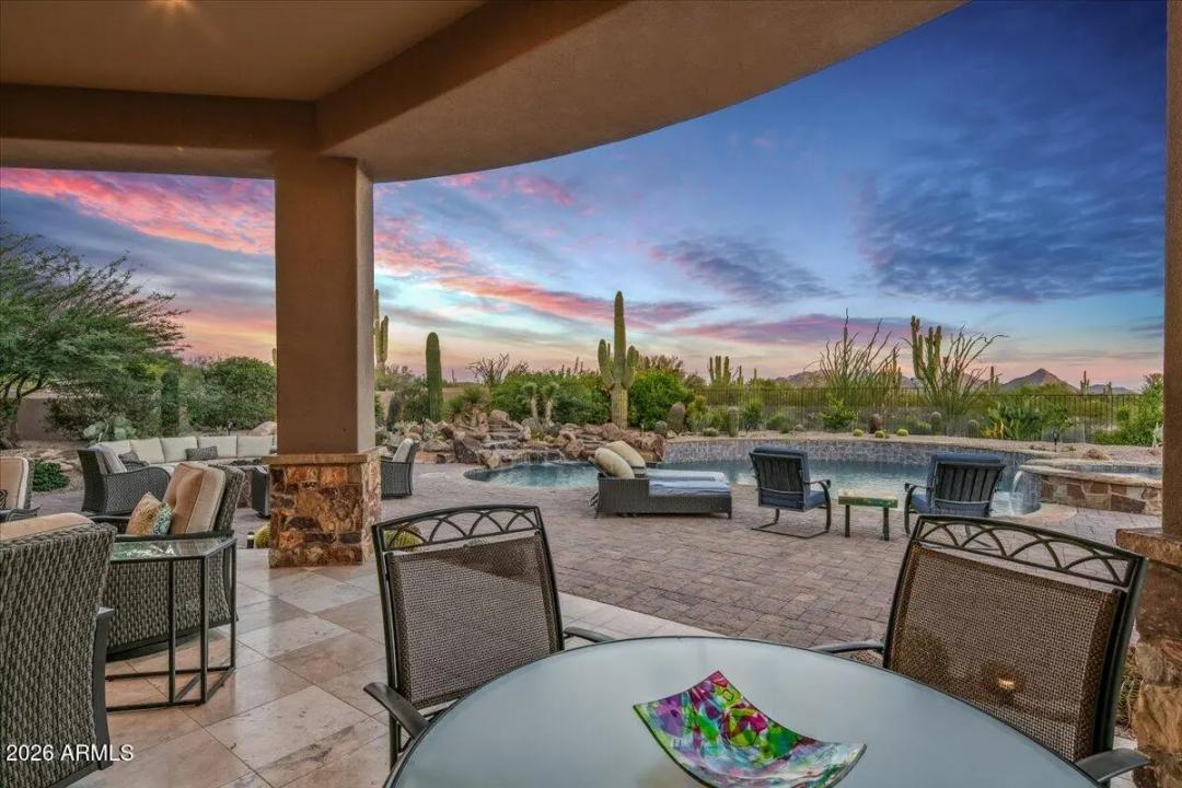 Real Estate Picture 17