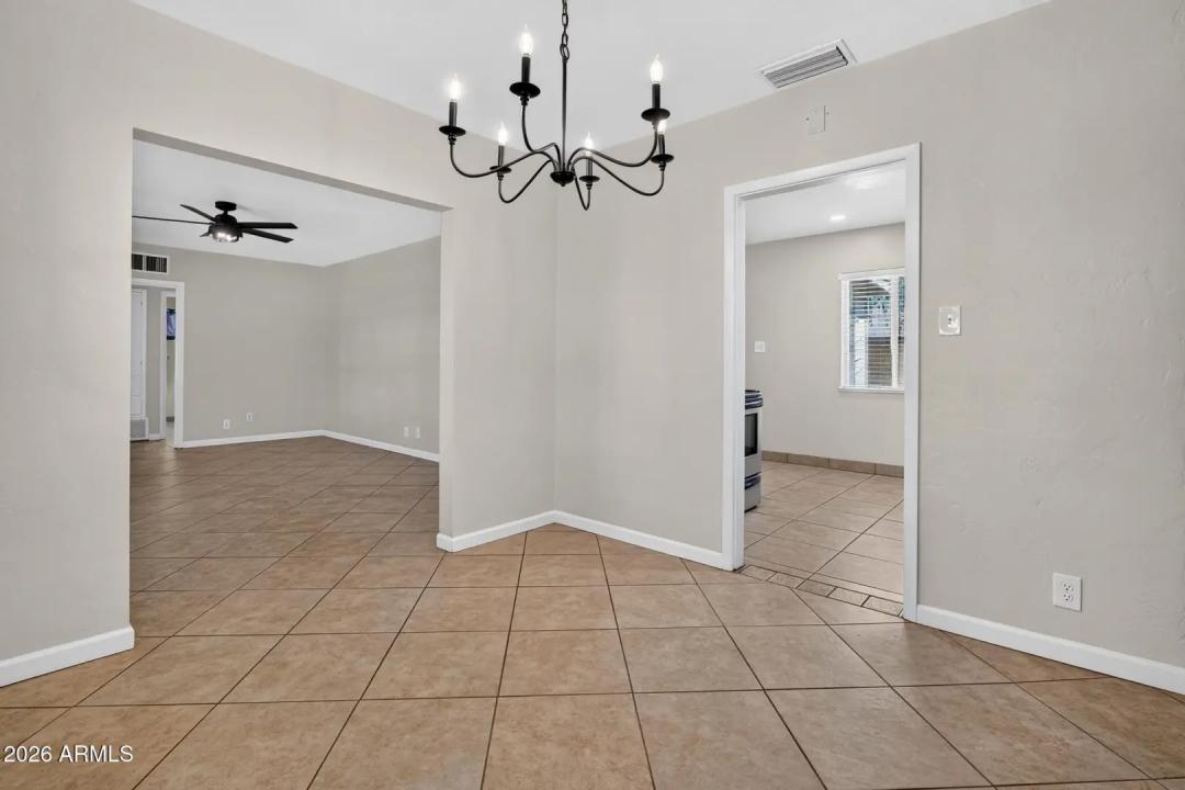 Real Estate Picture 7