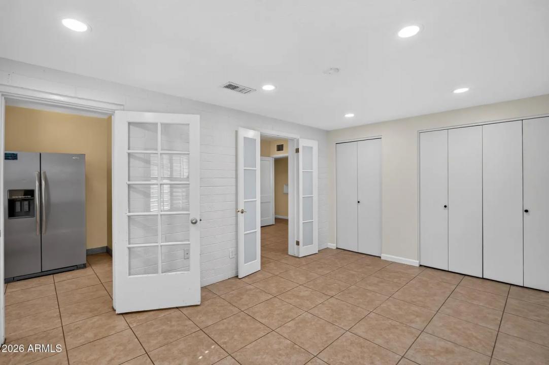 Real Estate Picture 15