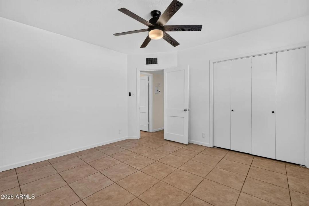 Real Estate Picture 25