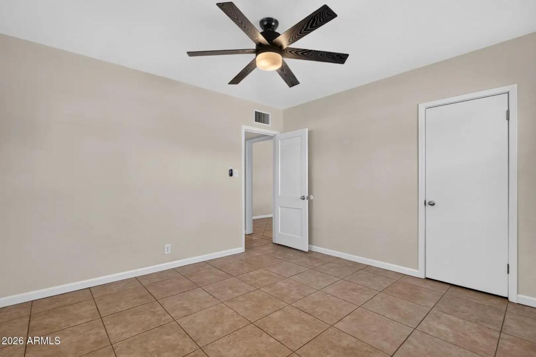 Real Estate Picture 28
