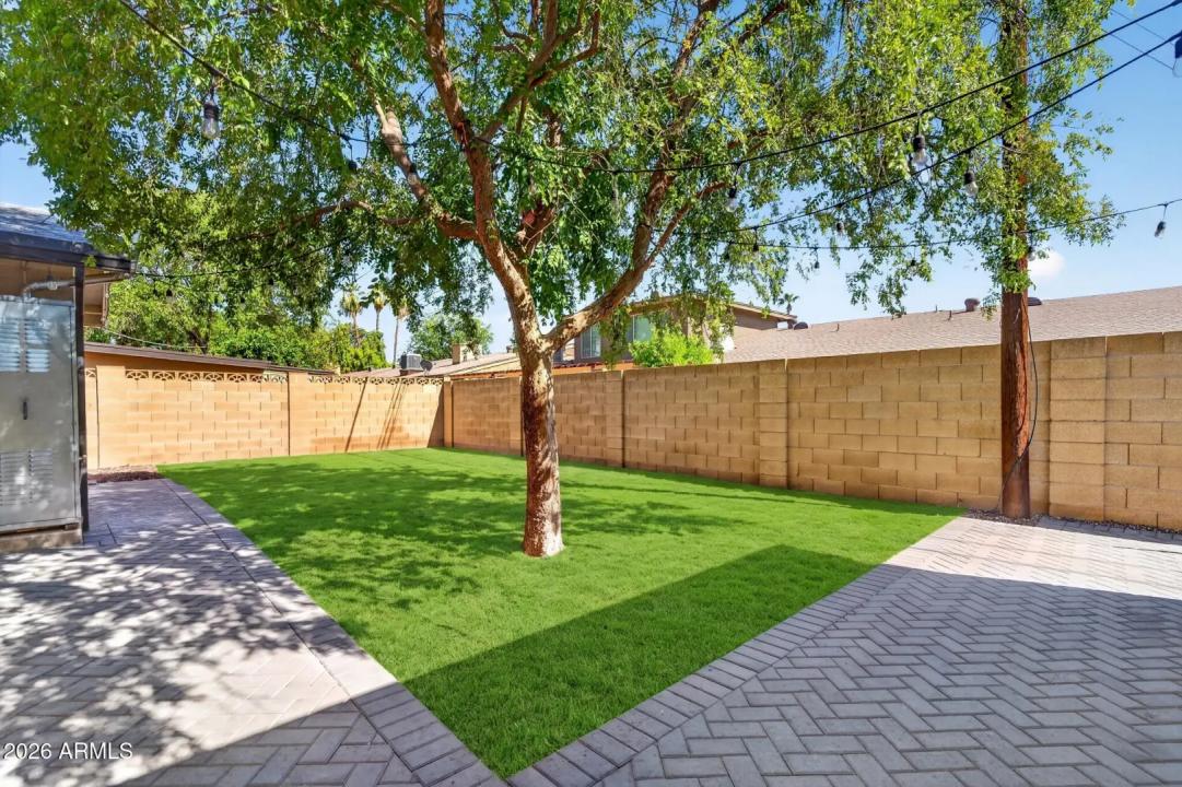 Real Estate Picture 37