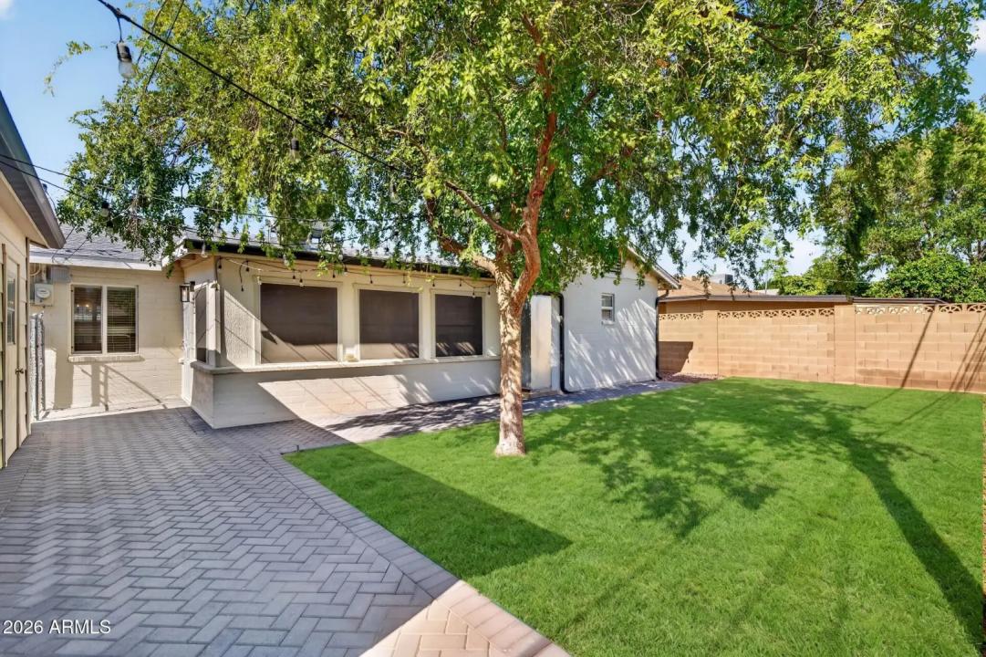 Real Estate Picture 38