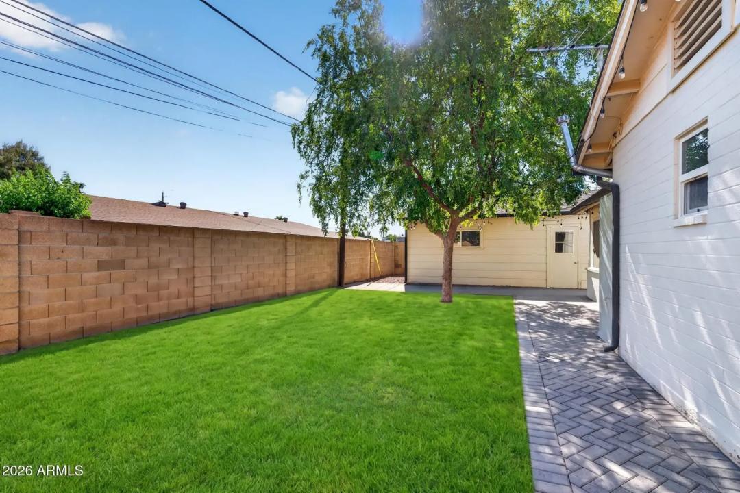 Real Estate Picture 40
