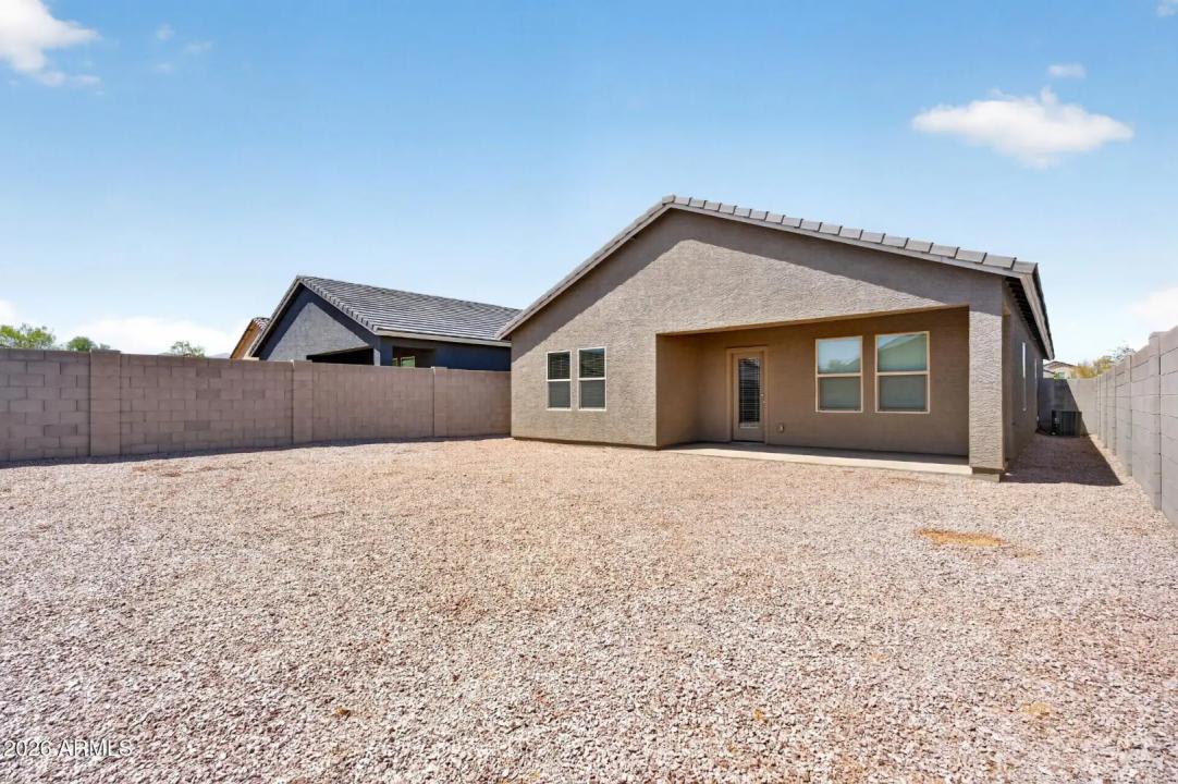 Real Estate Picture 19