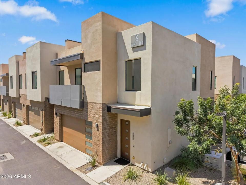 Real Estate Picture 1