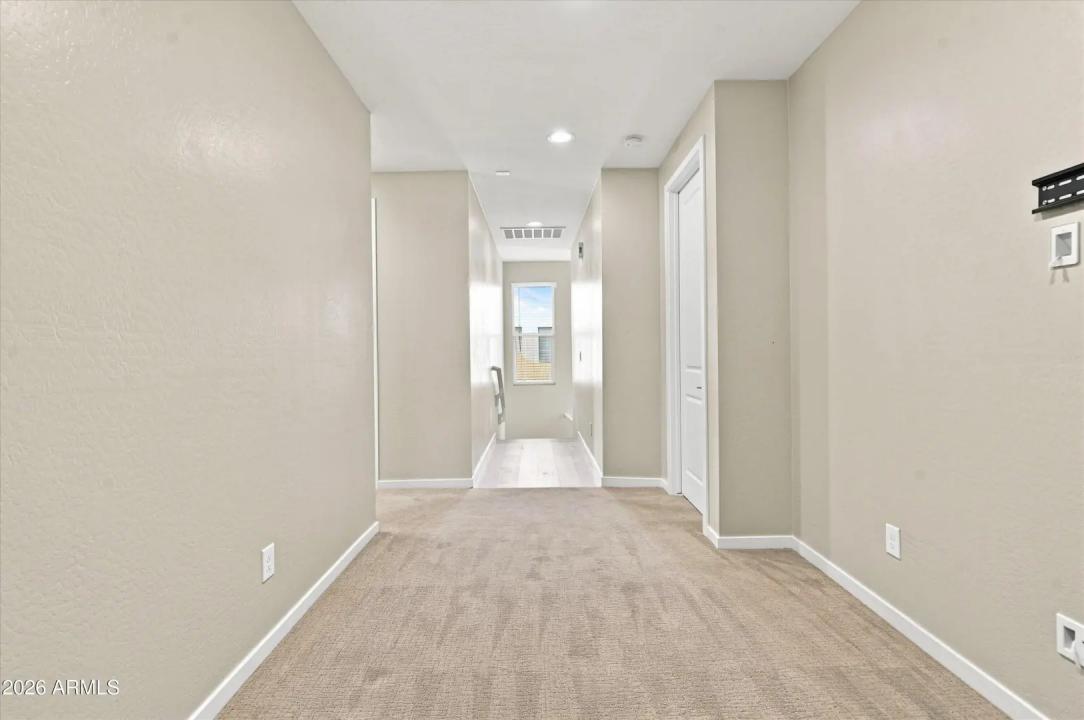 Real Estate Picture 12