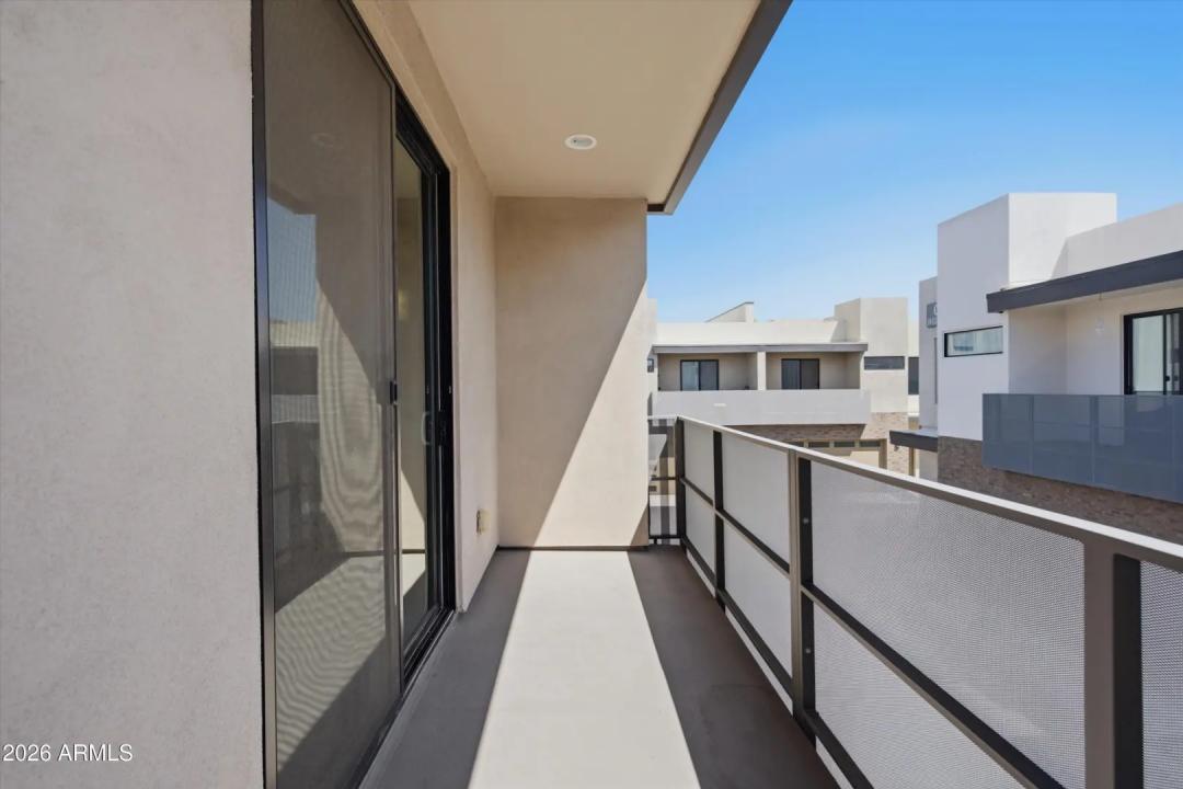 Real Estate Picture 16