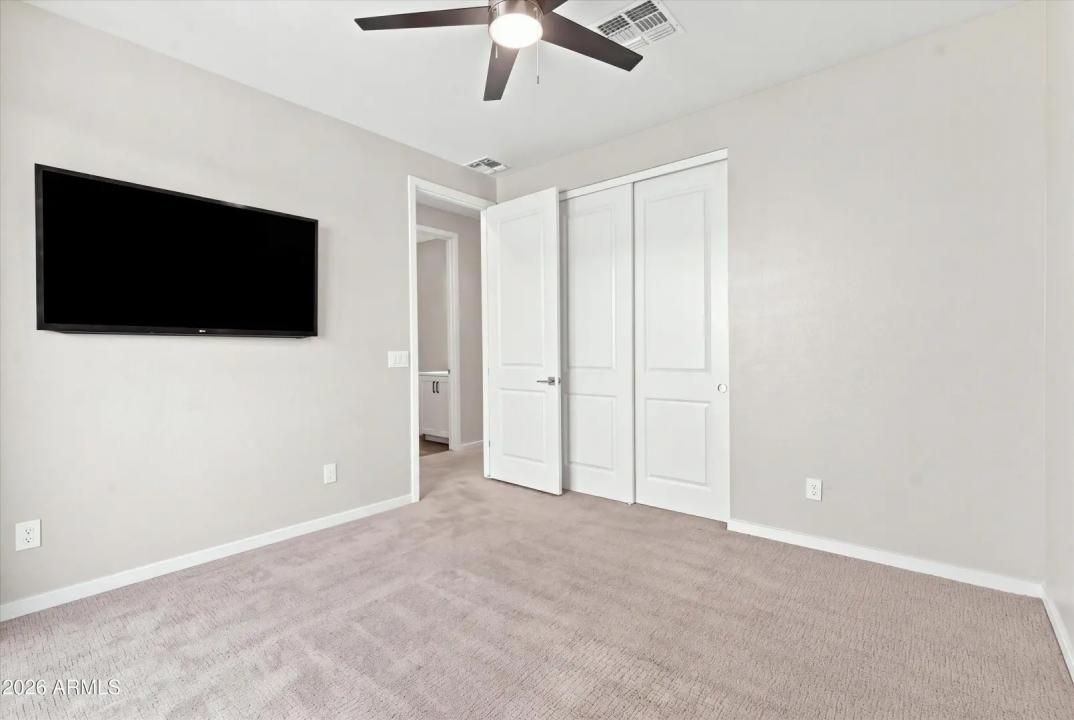 Real Estate Picture 20