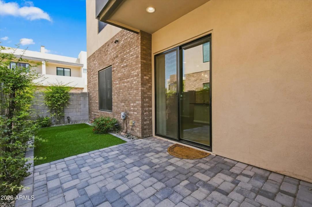 Real Estate Picture 26