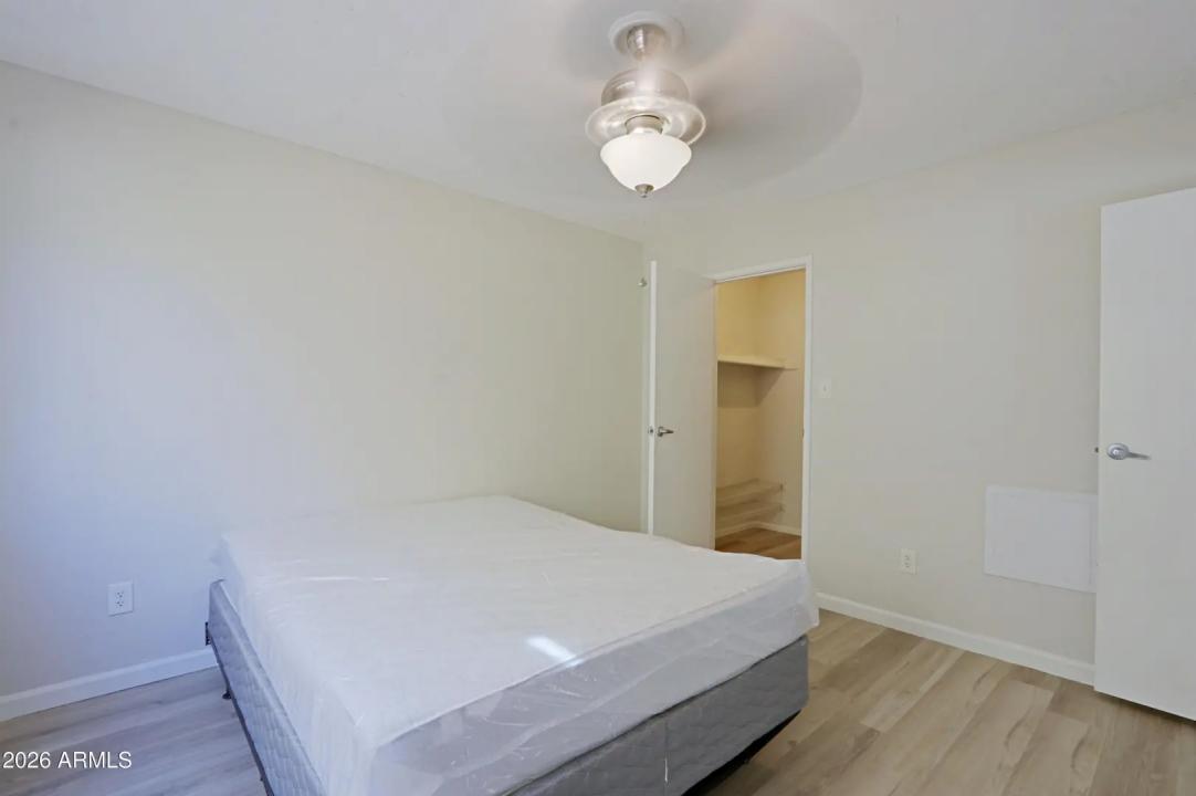 Real Estate Picture 15