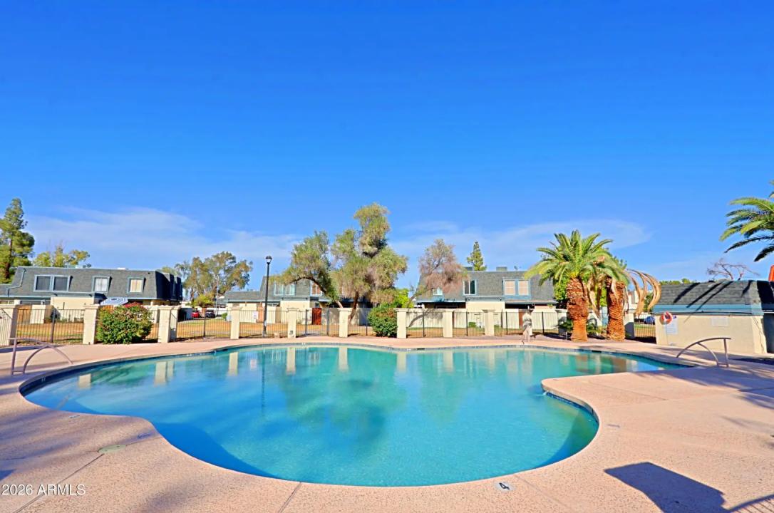 Real Estate Picture 22