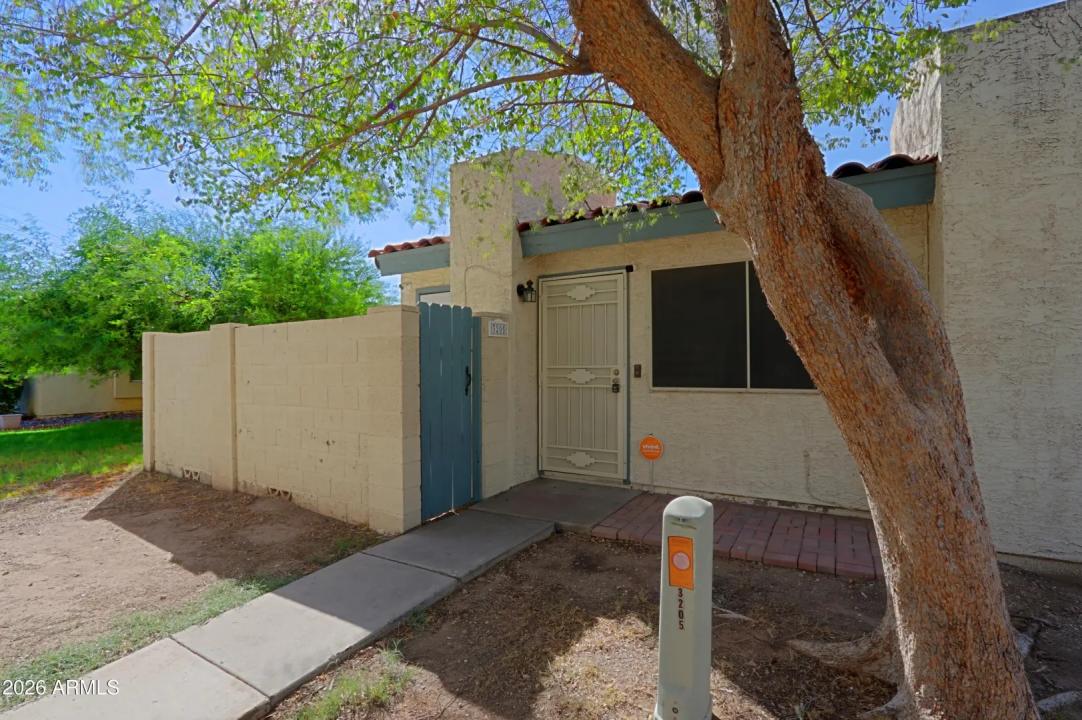 Real Estate Picture 1