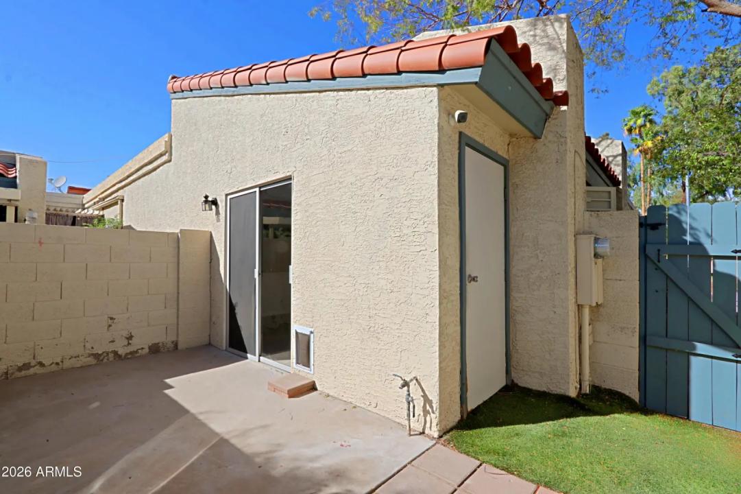 Real Estate Picture 19