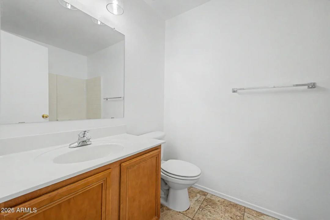 Real Estate Picture 16